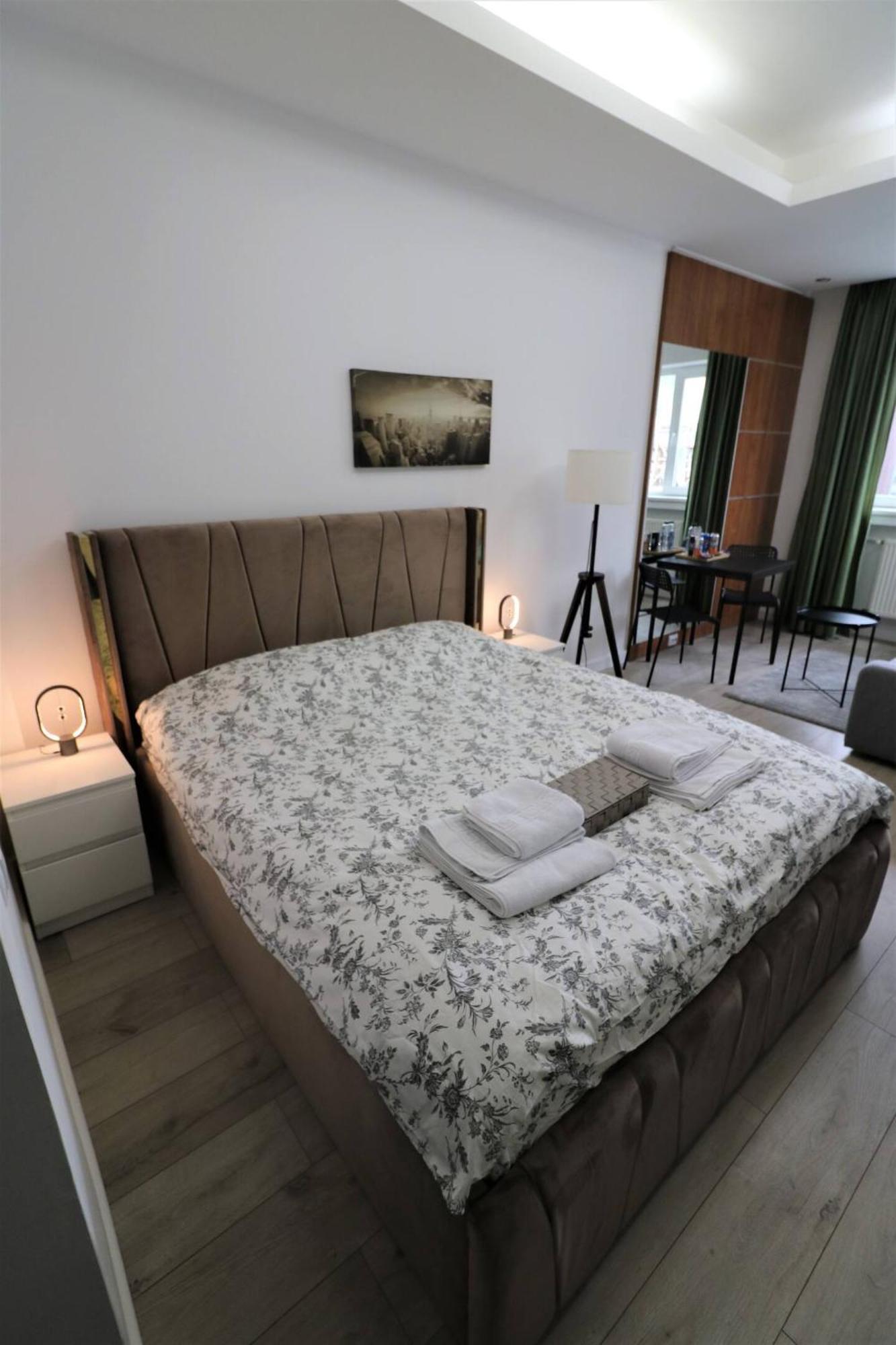 Charming City Center Apartment - Free Minibar Bukarest Exterior foto
